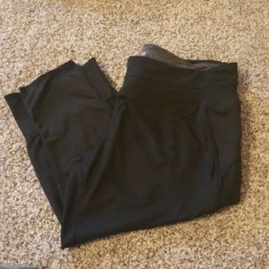🤯 2 for $15 Capri athletic pants